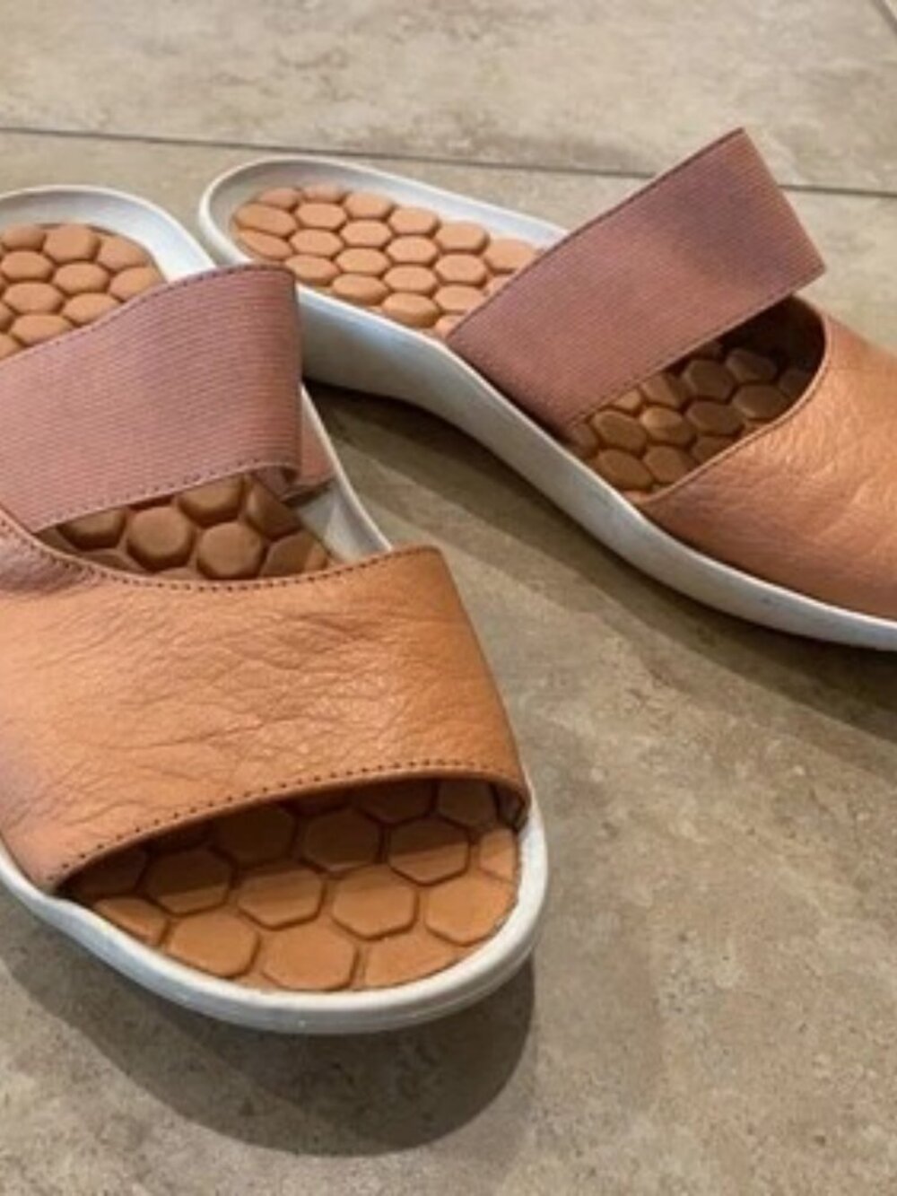 L'Amour Des Pieds Northville Slide Sandals Salmon Leather Size 10M Women's